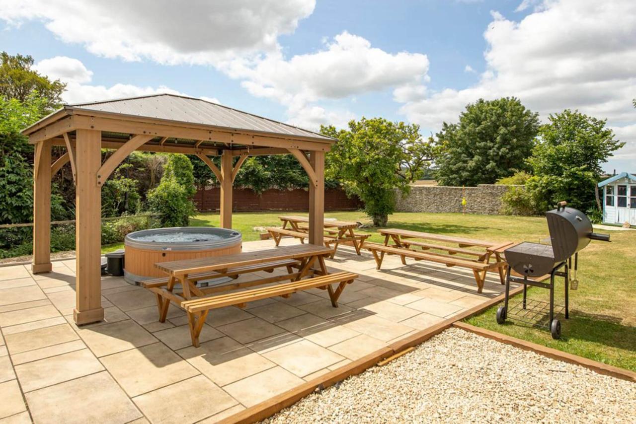 Cotswold Manor House - Country House Retreat With Hot Tub, Ideal For Large Groups Petty France Exterior foto